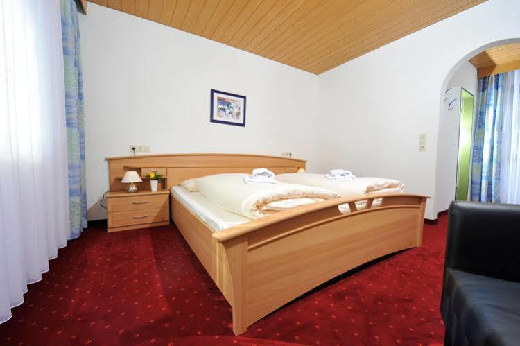 Hotel Leitner カウフボイレン エクステリア 写真